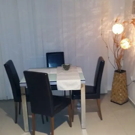 Apartment Апартамент Вини *